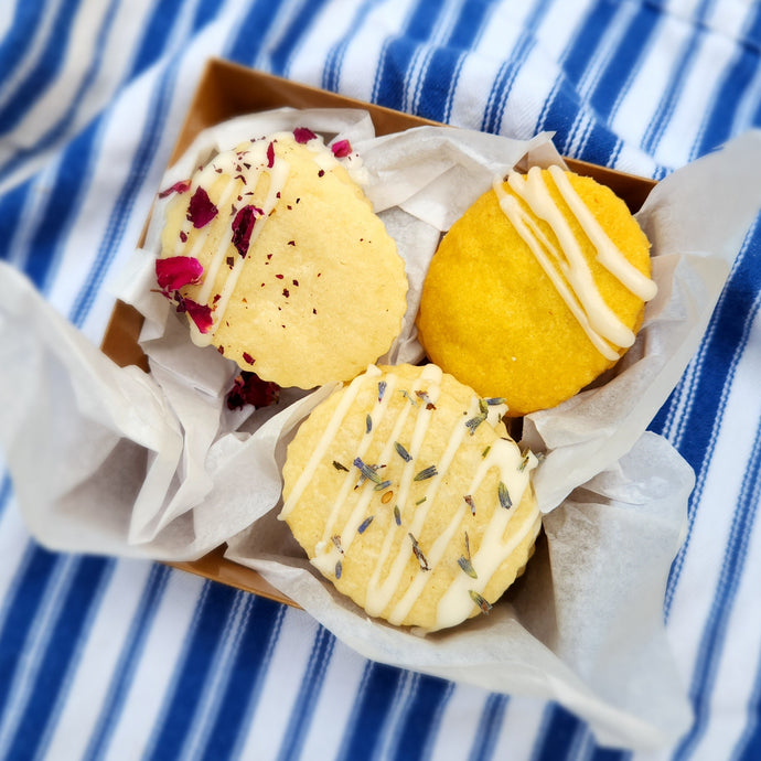 Floral Shortbread Giftbox